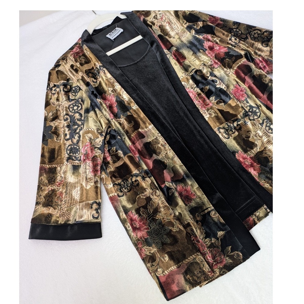 R&M Richards 2-Piece Velvet Set Women Petite Gold Floral Cardigan Tank Top
